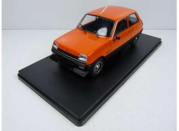Renault 5 orange